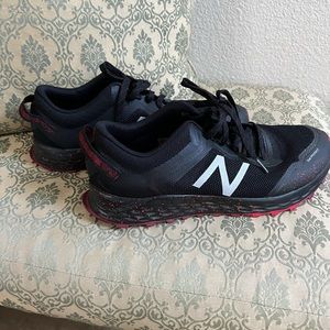 New Balance Running Shoes Men’s SZ 10.5